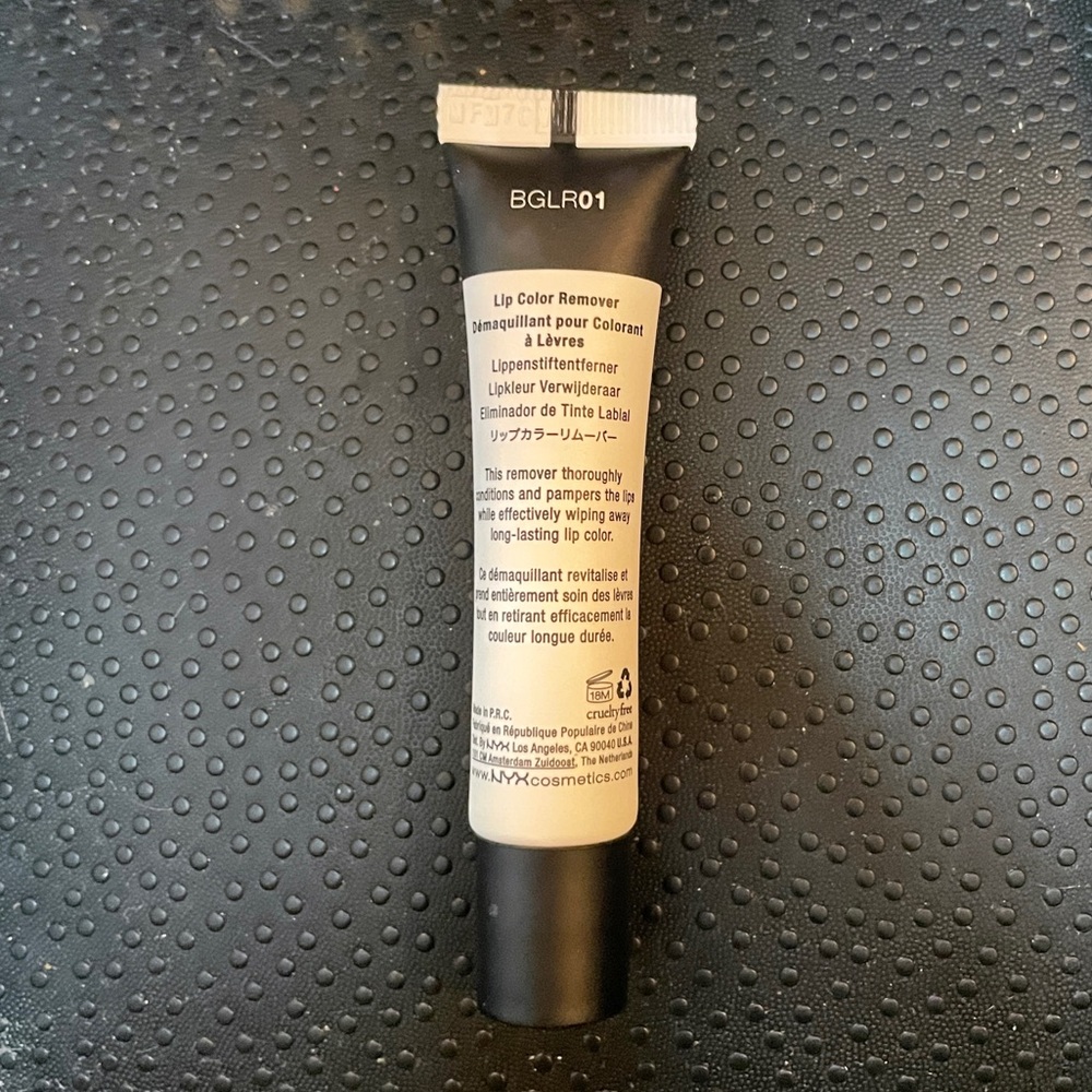 Lip Color Remover - Picture 3 of 3